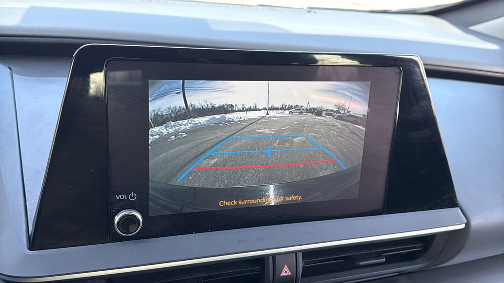 Used 2024 Toyota Prius LE image 23