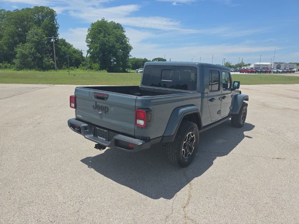 Used 2024 Jeep Gladiator Sport AWD/4WD image 3