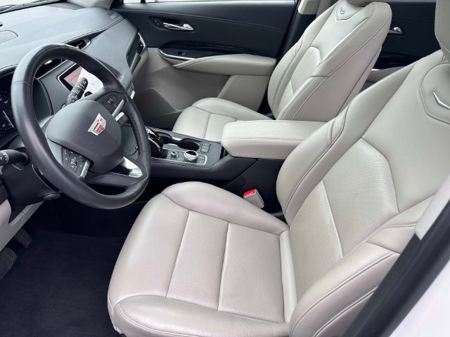 Used 2021 Cadillac XT4 Premium Luxury AWD/4WD image 19