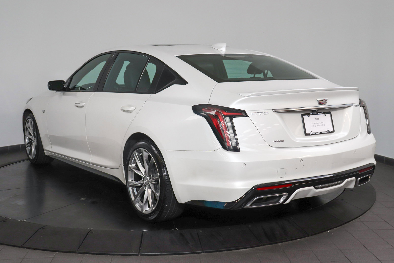 Used 2022 Cadillac CT5 Sport image 3
