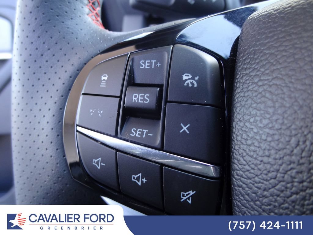 Used 2026 Ford Explorer ST-Line w/ ST-Line Street Pack AWD/4WD image 20