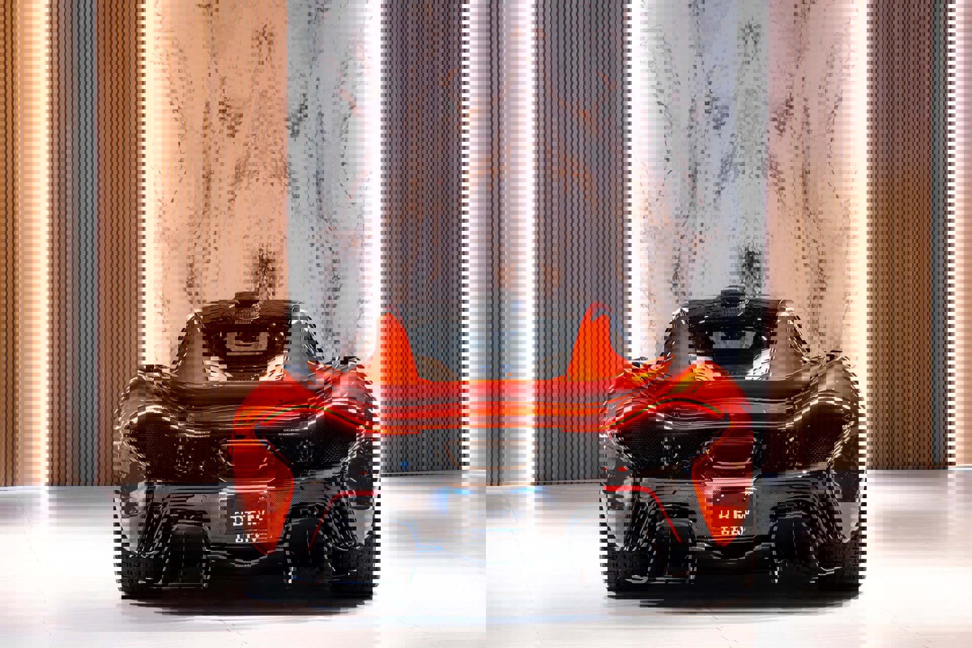 Used 2014 McLaren P1 image 6