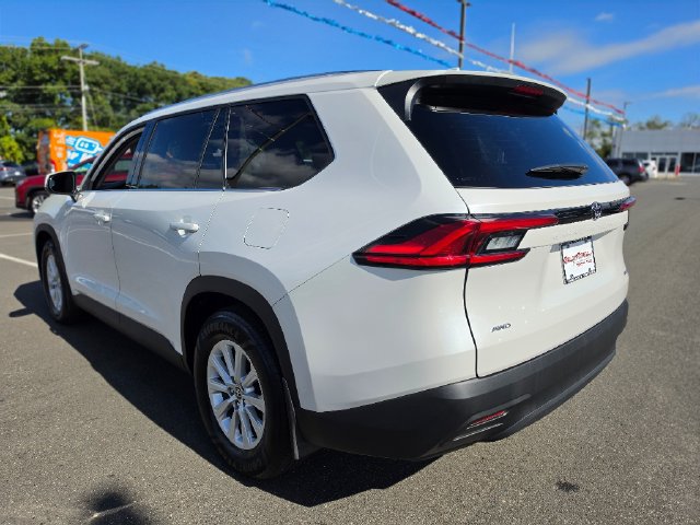 Used 2024 Toyota Grand Highlander AWD image 5