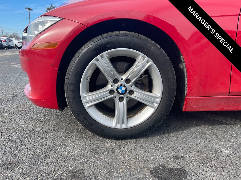 Used 2013 BMW 328i xDrive Sedan AWD/4WD image 9