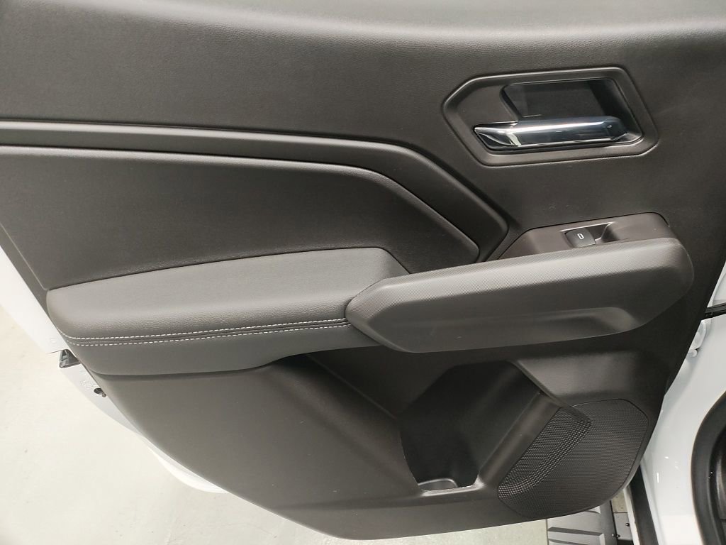 New 2026 GMC Canyon Elevation w/ Convenience Package image 27