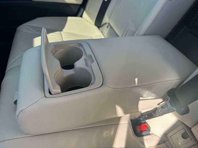 Certified 2024 Lexus ES 300h w/ Luxury Package FWD image 16