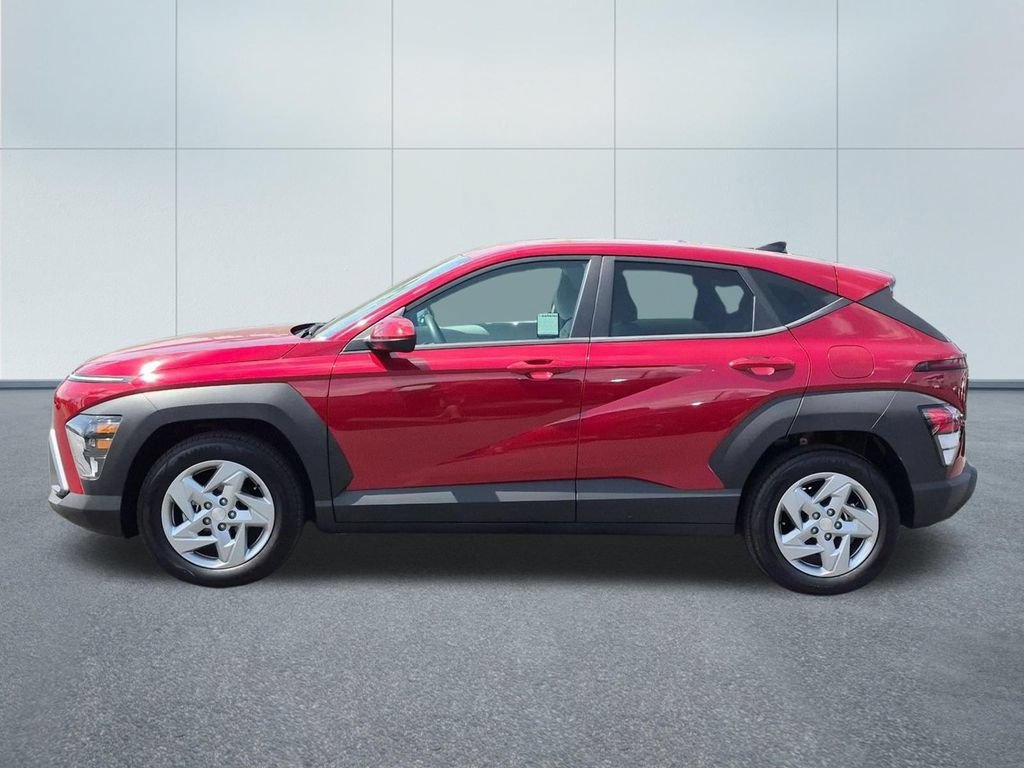 Used 2025 Hyundai Kona SE FWD image 3