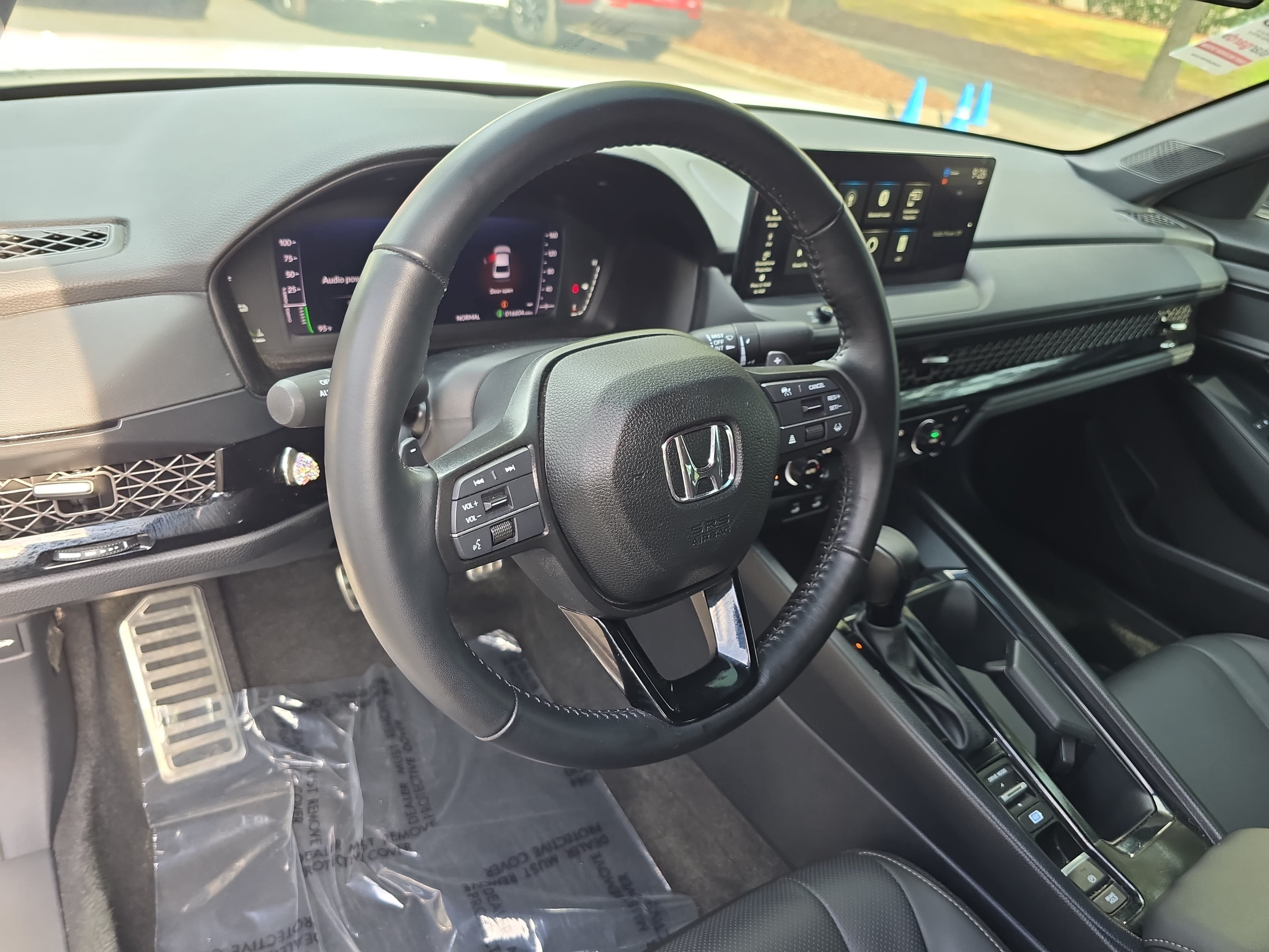 Used 2024 Honda Accord Sport image 15