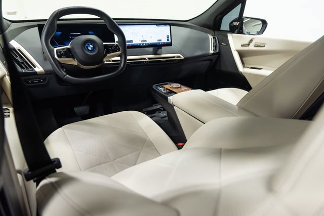 Certified 2024 BMW iX xDrive50 w/ Premium Package AWD/4WD image 20