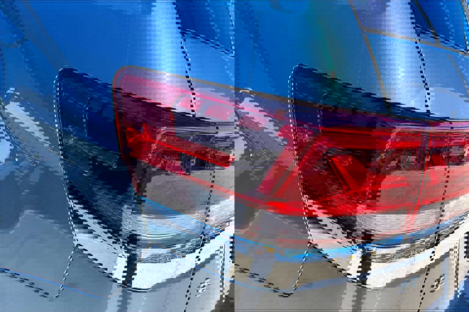 Used 2024 Volkswagen Atlas SE image 29