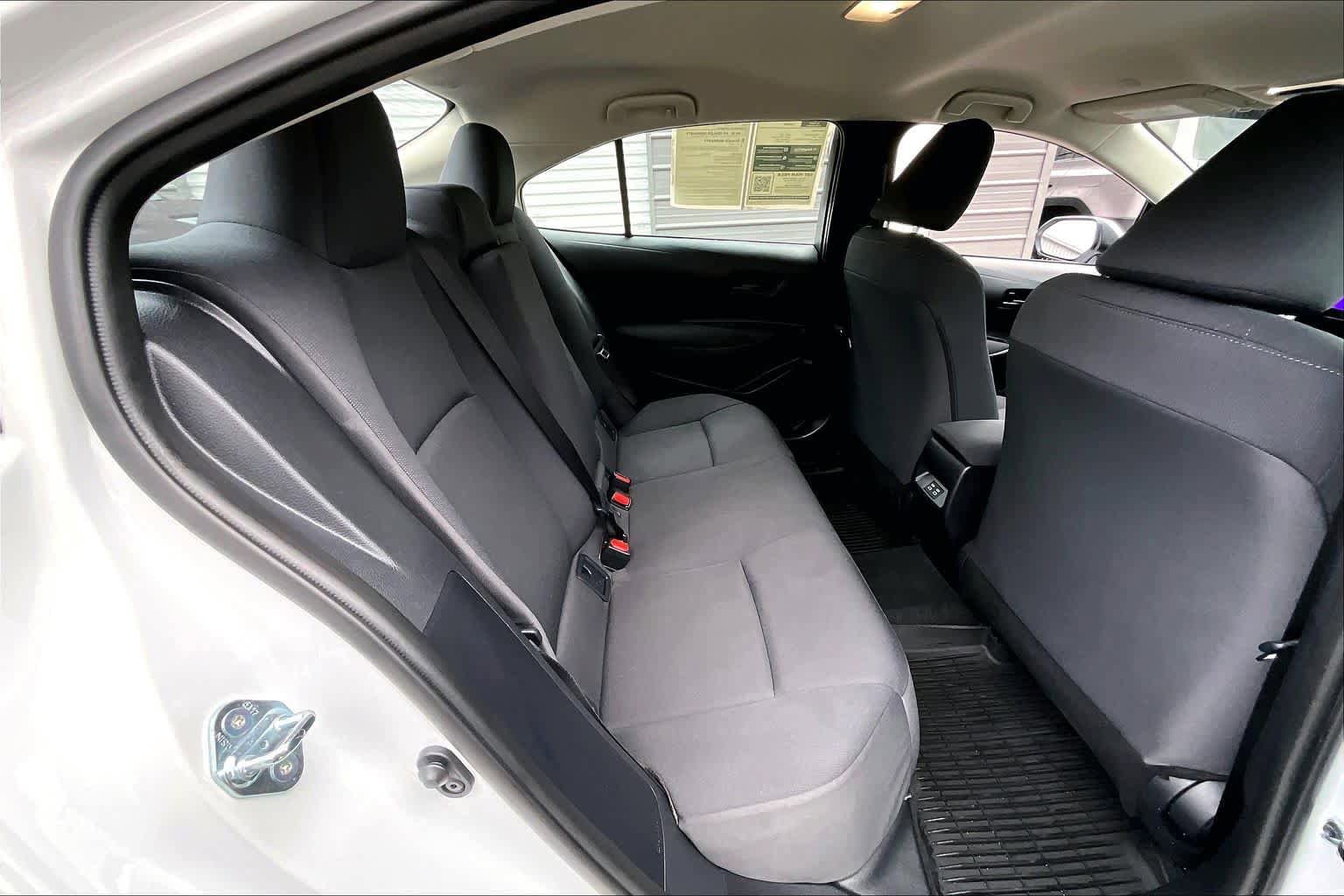 Certified 2025 Toyota Corolla LE FWD image 18