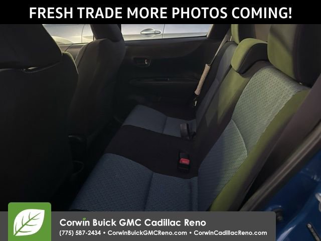 Used 2013 Toyota Yaris LE image 10