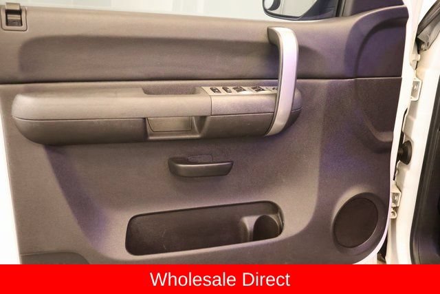 Used 2007 Chevrolet Silverado 1500 LT w/ 1LT Convenience Package AWD/4WD image 9
