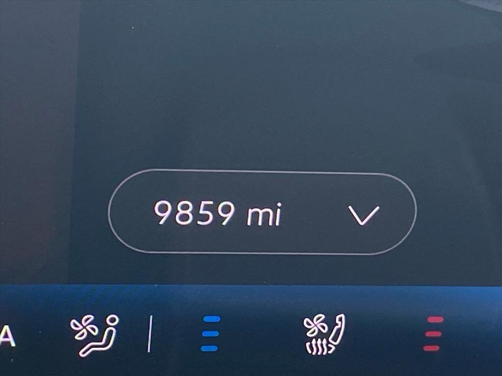 Used 2025 Volkswagen ID.4 Pro S image 17