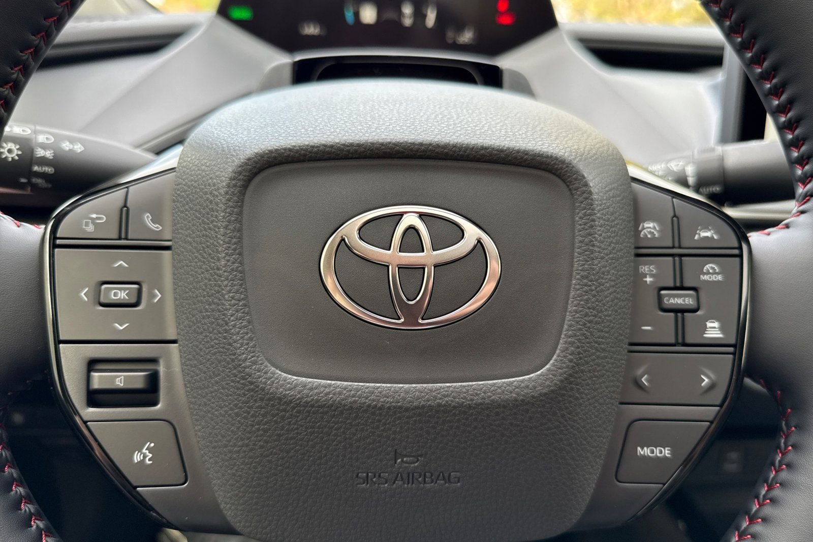 New 2026 Toyota Prius Plug-In Hybrid FWD image 23