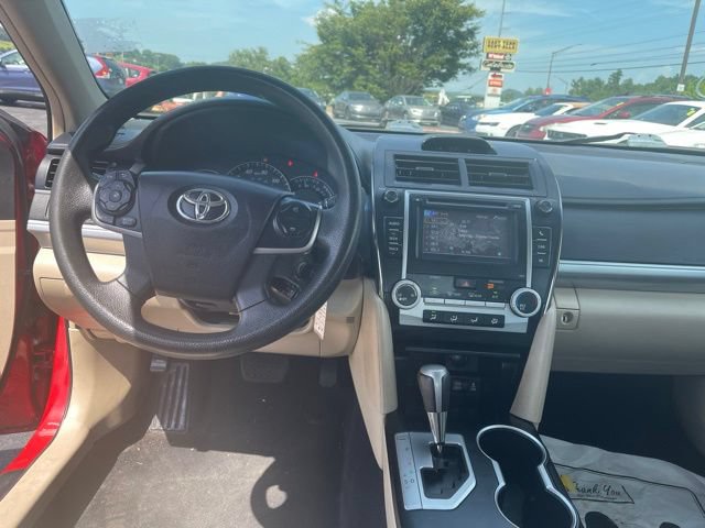 Used 2014 Toyota Camry LE w/ Protection Package FWD image 12