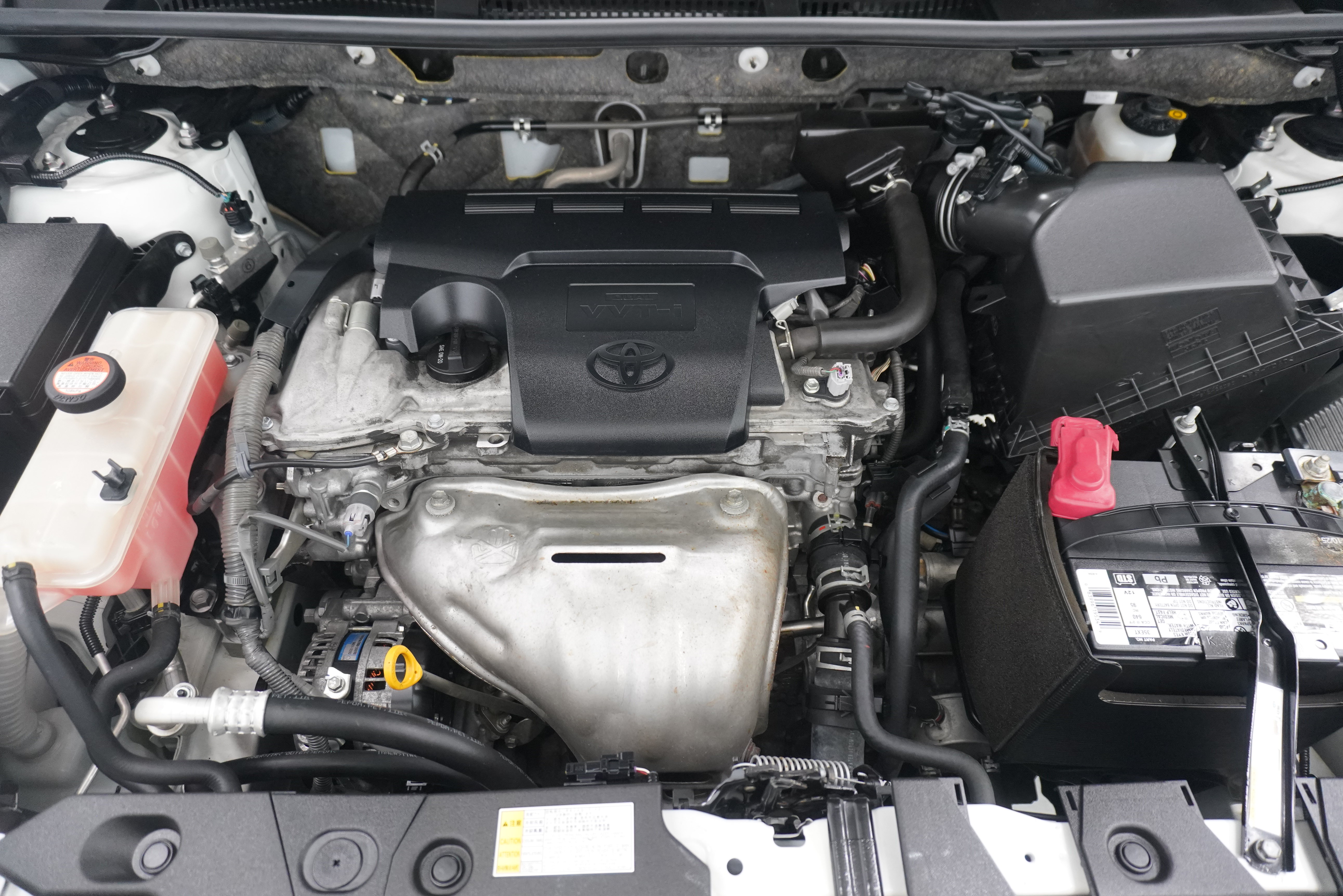 Used 2016 Toyota RAV4 LE FWD image 24