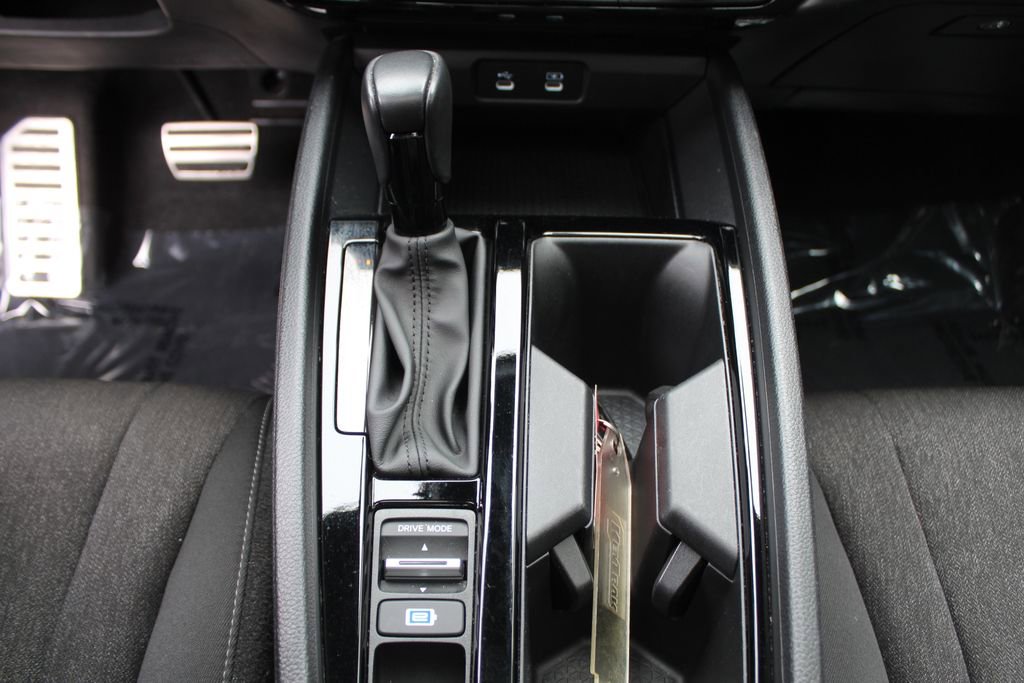 Used 2024 Honda Accord Sport image 16