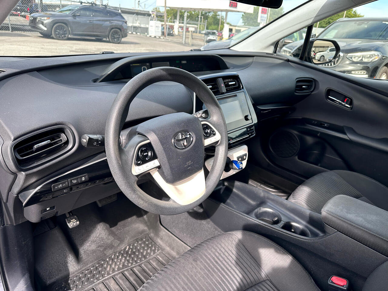 Used 2018 Toyota Prius Two image 34
