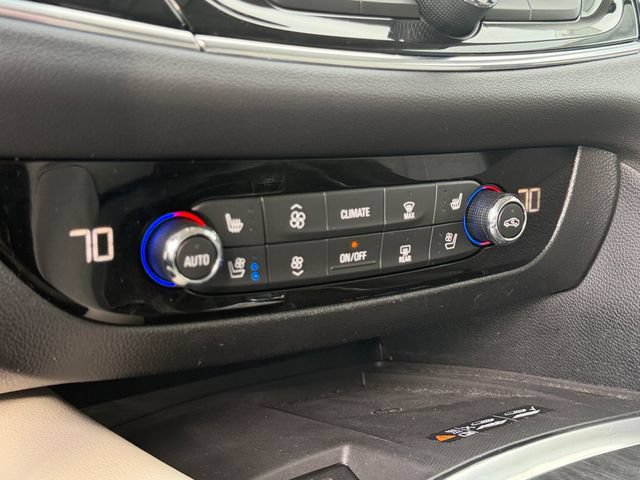 Used 2024 Buick Enclave Avenir w/ Avenir Technology Package AWD/4WD image 34