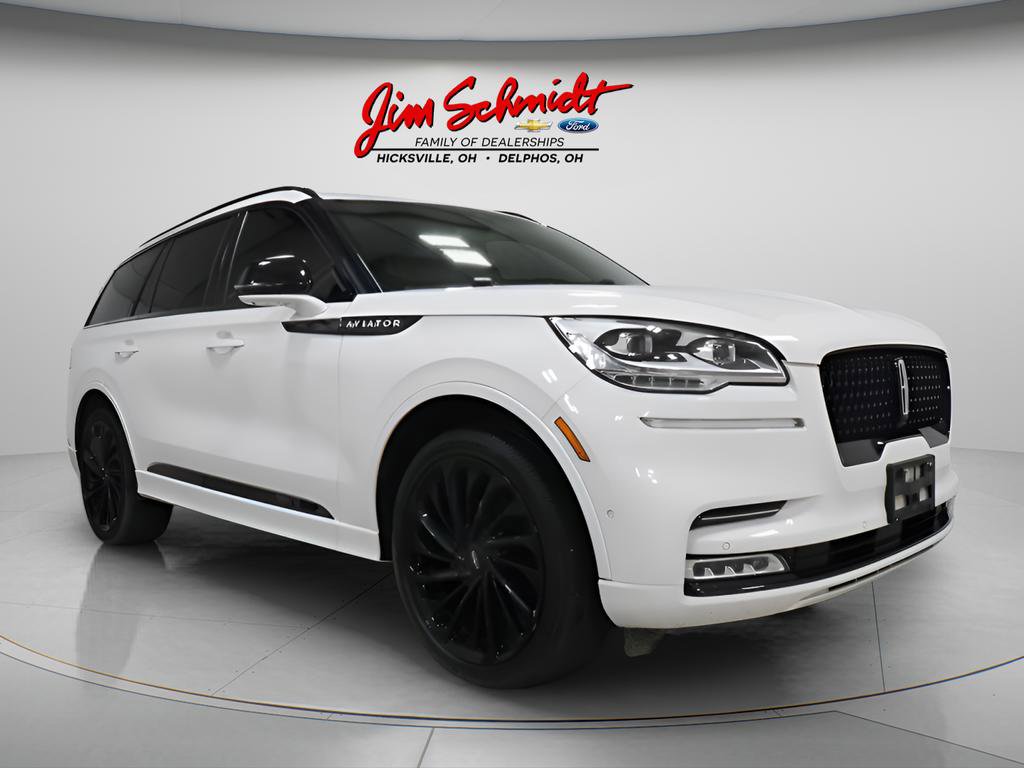 Used 2024 Lincoln Aviator Reserve w/ Equipment Group 201A image 2