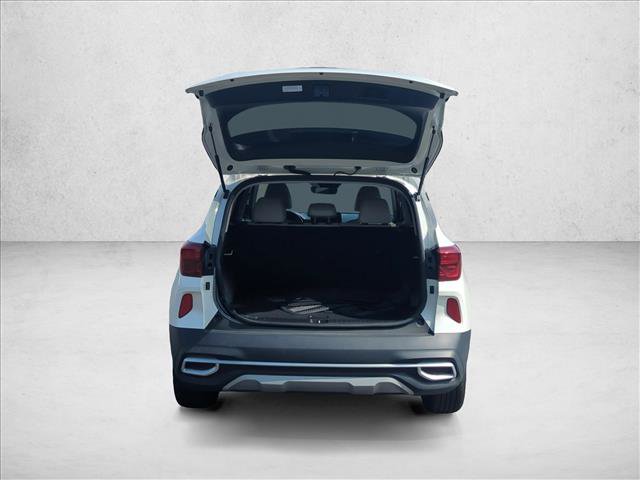 Used 2022 Kia Seltos EX image 6