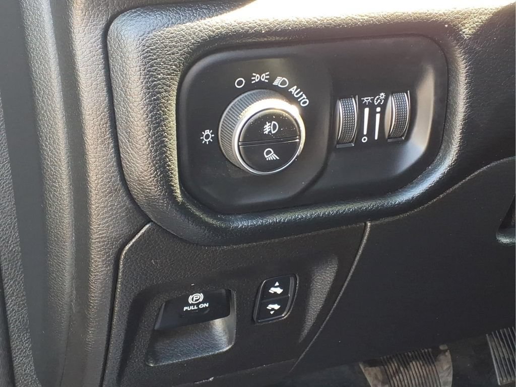 Used 2022 RAM 1500 Laramie AWD/4WD image 19