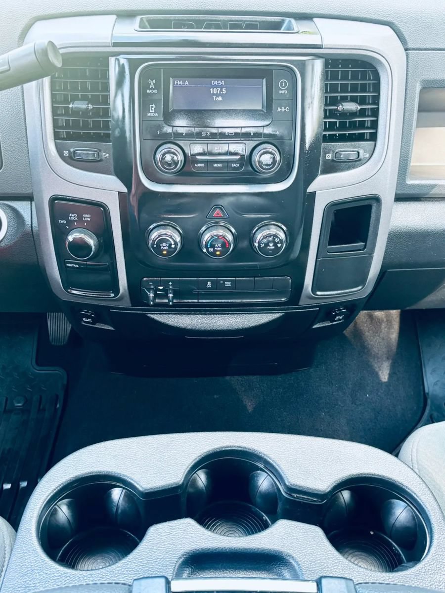 Used 2014 RAM 1500 Express AWD/4WD image 32