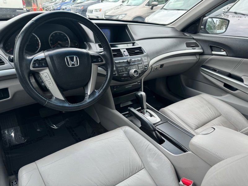 Used 2010 Honda Accord EX-L image 12