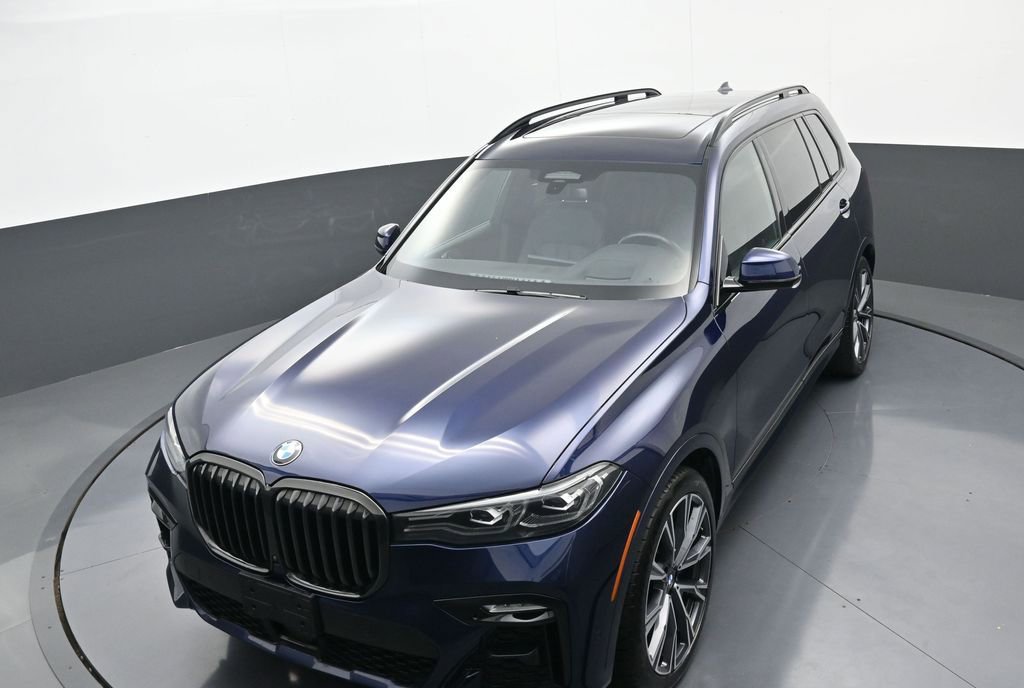 Used 2022 BMW X7 xDrive40i w/ M Sport Package AWD/4WD image 34