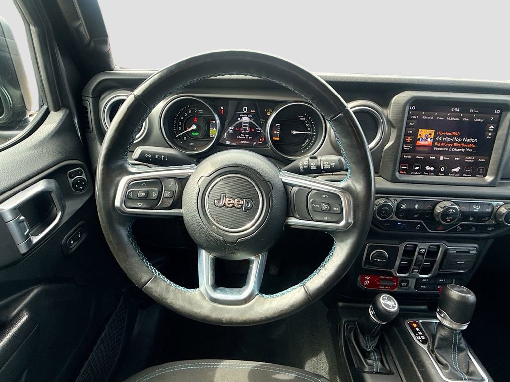 Used 2022 Jeep Wrangler Unlimited Rubicon 4xe w/ Cold Weather Group AWD/4WD image 13