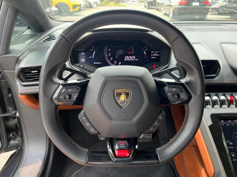 Used 2020 Lamborghini Huracan EVO AWD/4WD image 21