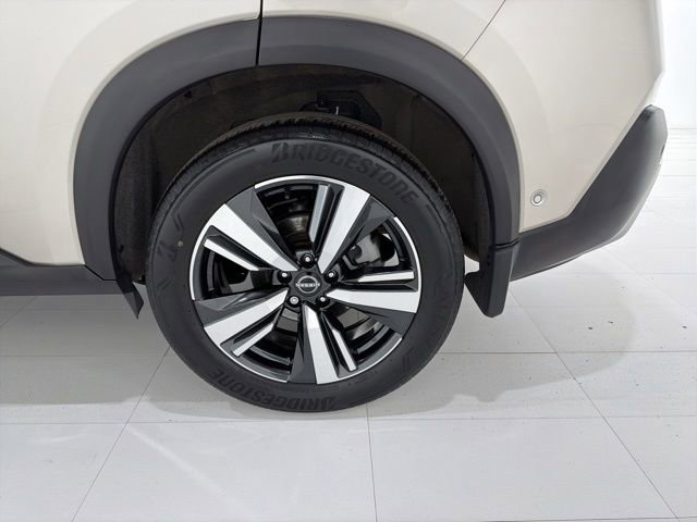 Used 2022 Nissan Rogue Platinum w/ Head-Up Display Package AWD/4WD image 44