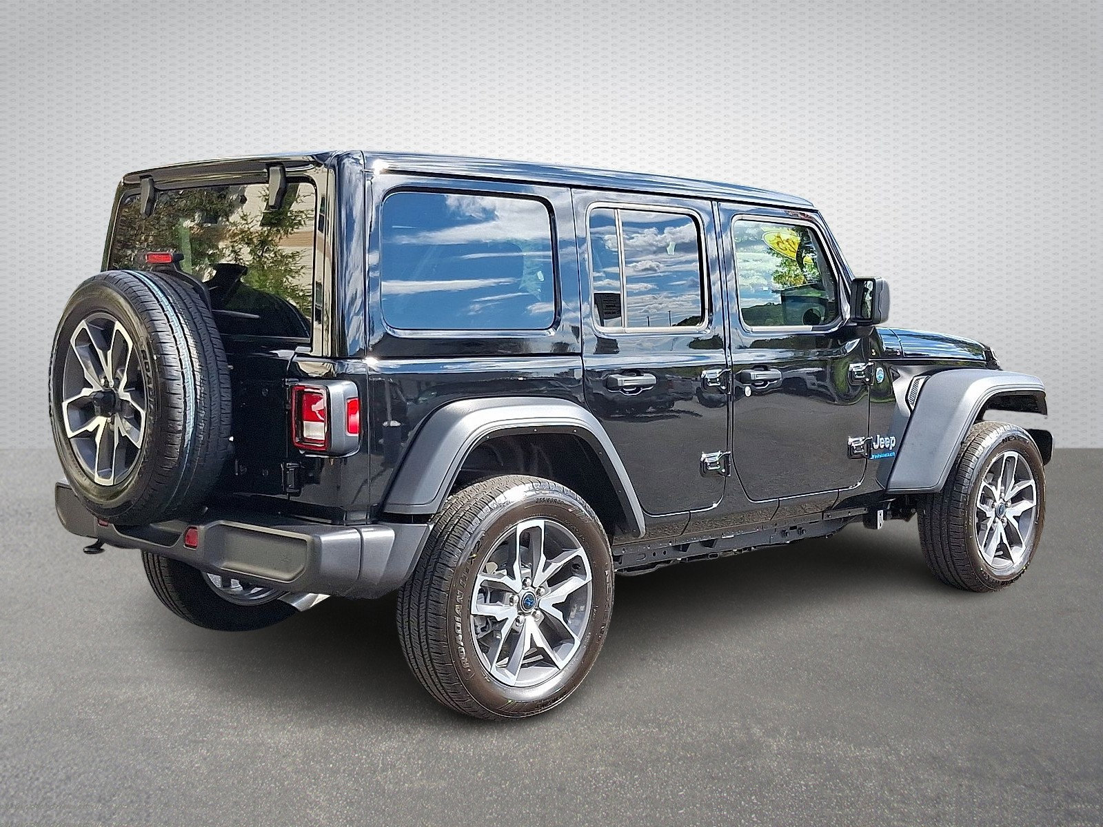 Used 2025 Jeep Wrangler Unlimited Sport S 4xe w/ Convenience Group image 6