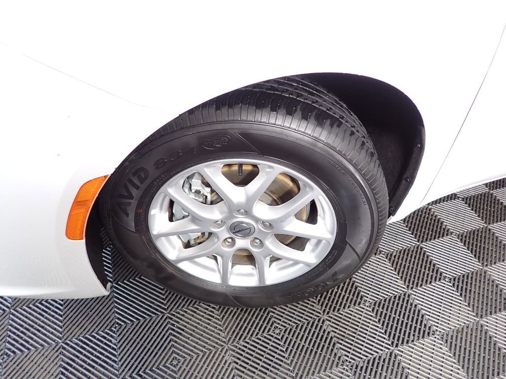 Used 2023 Chrysler Pacifica Touring-L FWD image 48