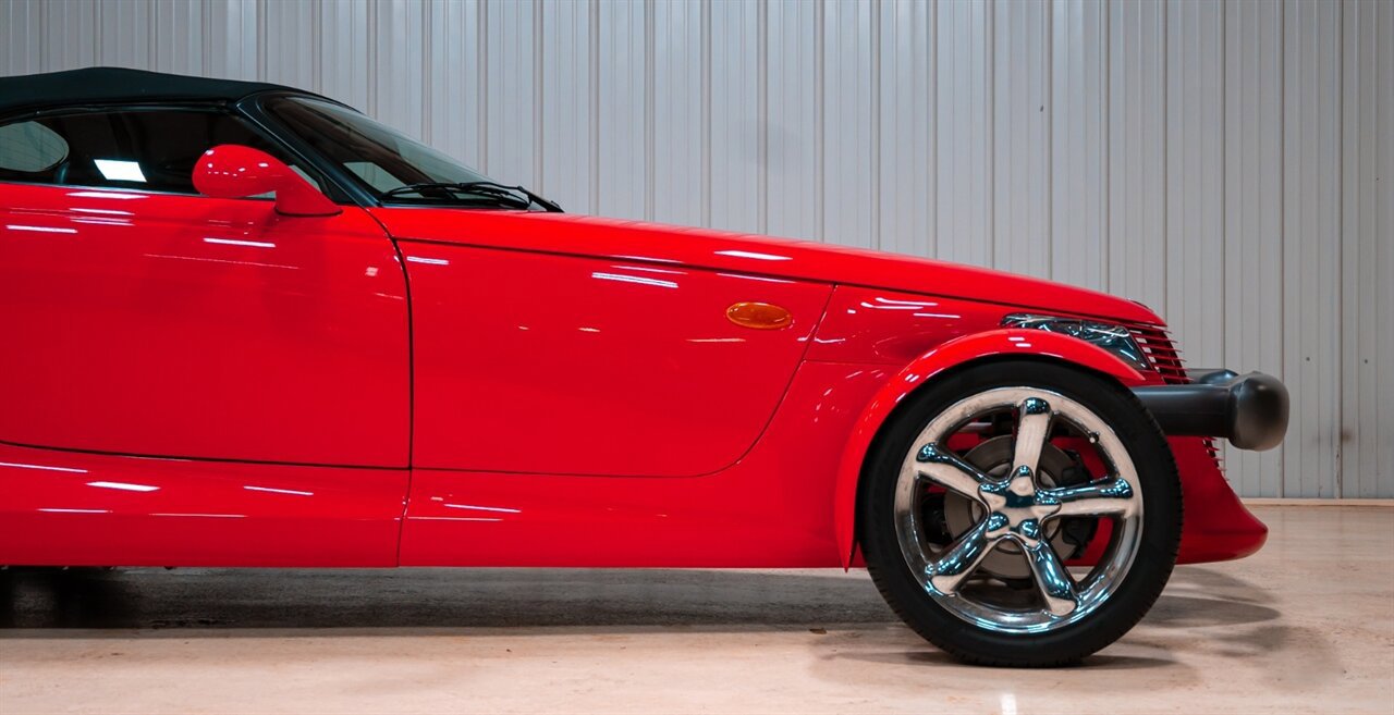 Used 1999 Plymouth Prowler RWD image 15