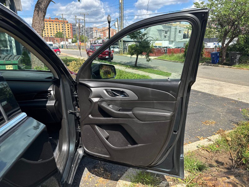 Used 2019 Chevrolet Traverse LT AWD/4WD image 11