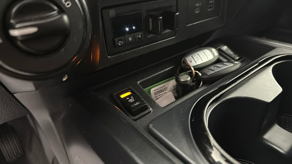 Used 2021 Nissan Titan PRO-4X w/ Pro-4x Convenience Package image 24