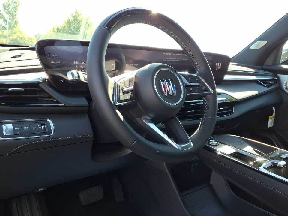 New 2026 Buick Enclave Avenir w/ Super Cruise Package image 14