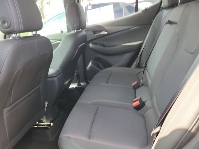 Used 2023 Buick Encore GX Select w/ Sport Touring Package FWD image 5