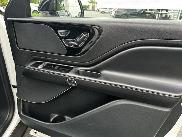 Certified 2023 Lincoln Aviator AWD w/ Premium Package image 36