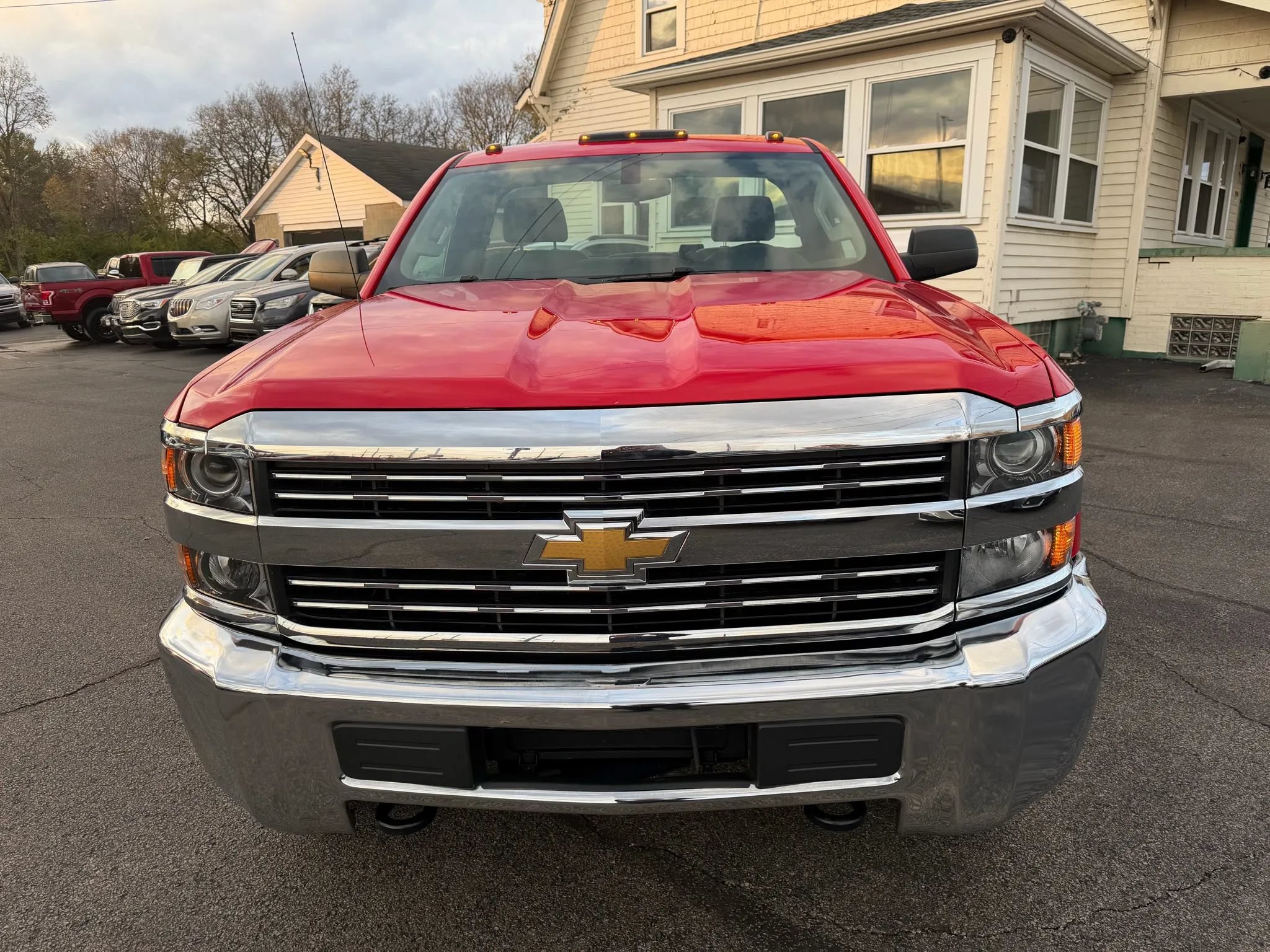 Used 2018 Chevrolet Silverado 2500 W/T w/ Snow Plow Prep Package AWD/4WD image 4