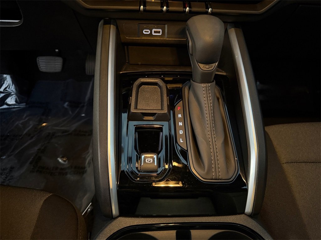 Used 2025 Chevrolet Colorado W/T w/ WT Custom Package image 18