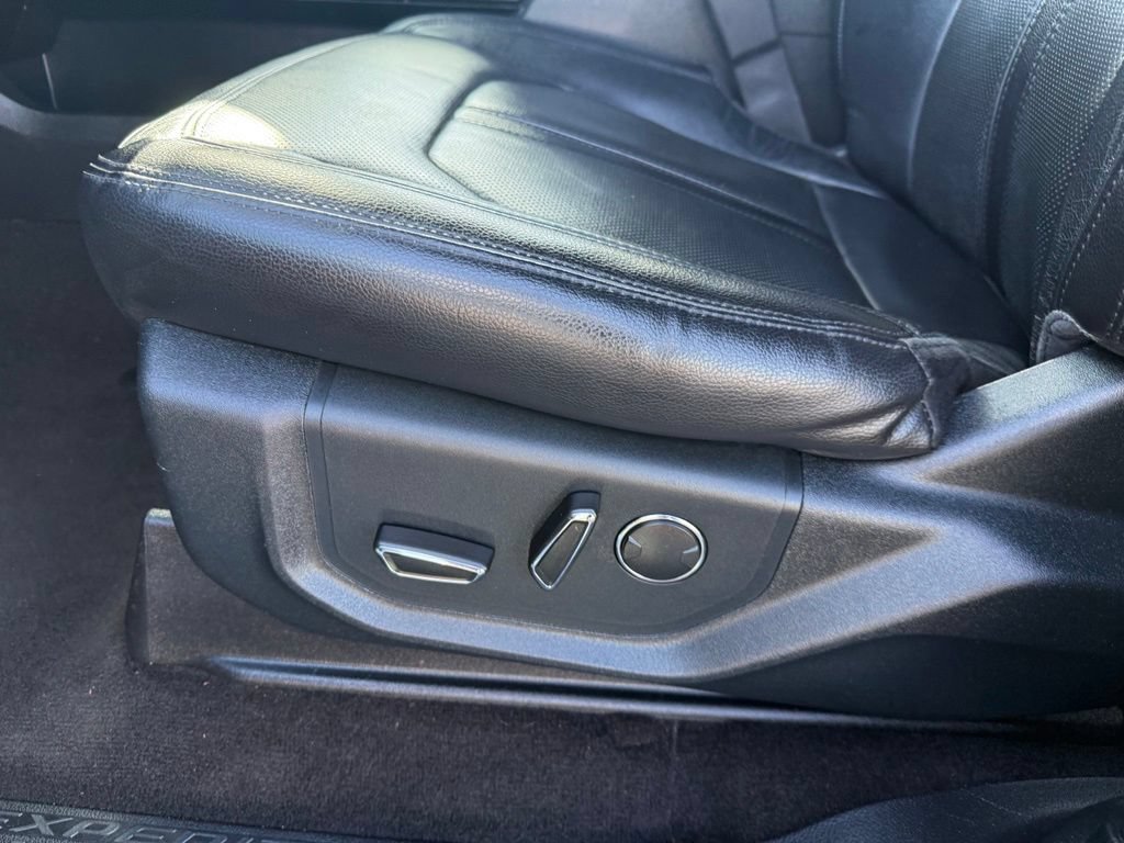 Used 2020 Ford Expedition Limited AWD/4WD image 16