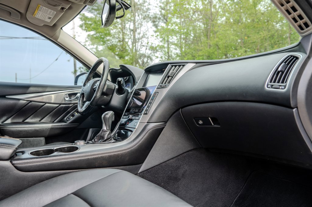 Used 2015 INFINITI Q50 Premium w/ Navigation Package AWD/4WD image 32