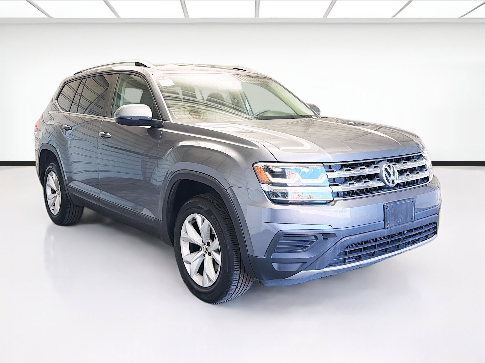Used 2018 Volkswagen Atlas S image 3