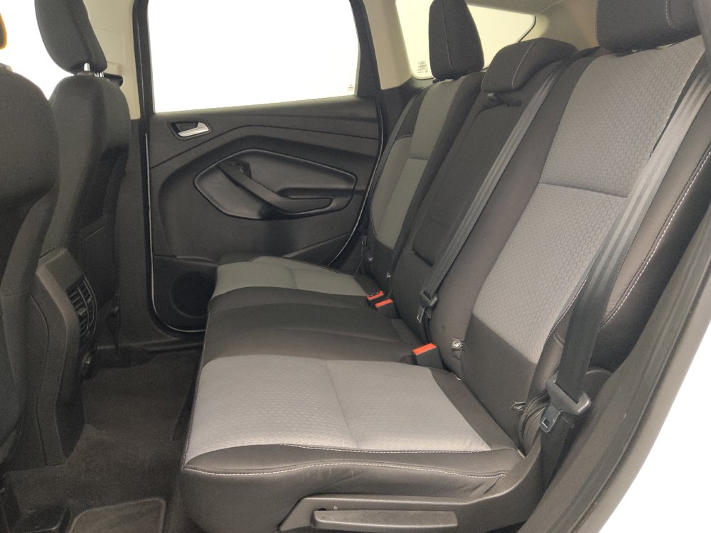 Used 2019 Ford Escape SE FWD image 18