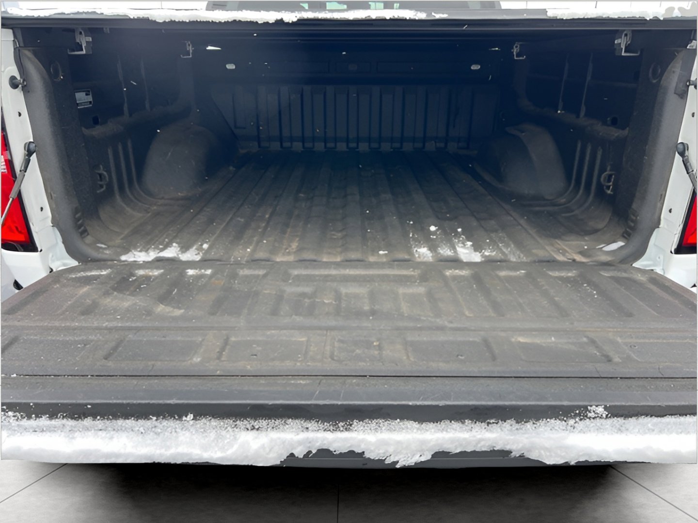 Used 2021 Chevrolet Colorado Z71 w/ LPO, Tonneau and Step Package image 31