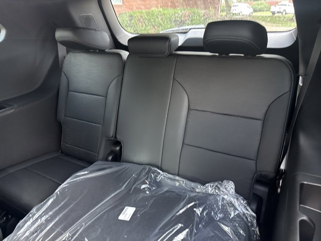 New 2026 Buick Enclave Sport Touring w/ Power Package AWD/4WD image 7
