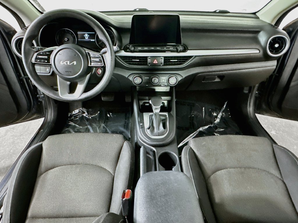 Used 2023 Kia Forte LXS FWD image 17